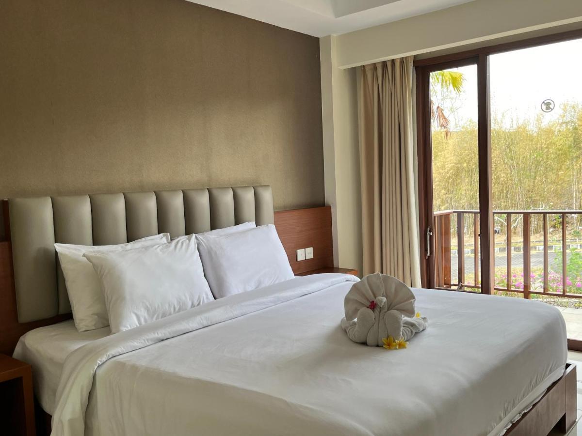 New Kuta Hotel Улувату Екстер'єр фото